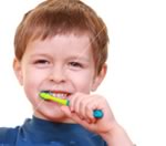 Каждый пятый ребенок чистит зубы без родительского присмотра