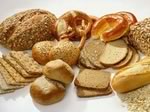Цельнозерновой хлеб помогает бороться с высоким давлением