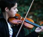 Обучение музыке заметно повышает общие умственные способности детей