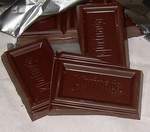 Умеренное потребление шоколада способствует снижению артериального давления и уменьшает риск развития сердечно-сосудистых заболеваний