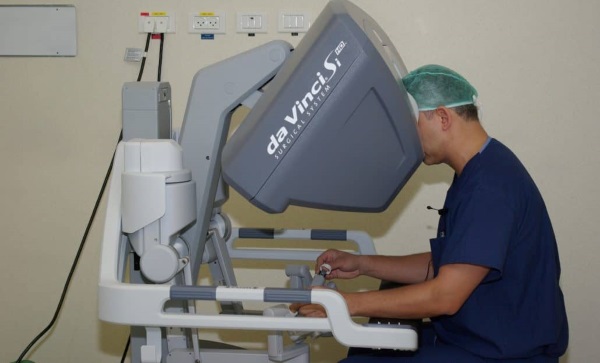 Роботизированная хирургия в медицинском центре Шиба